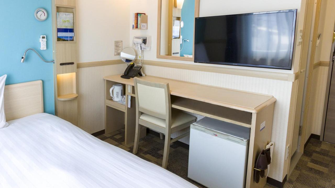 Toyoko Inn Nagoya Kanayama Buitenkant foto